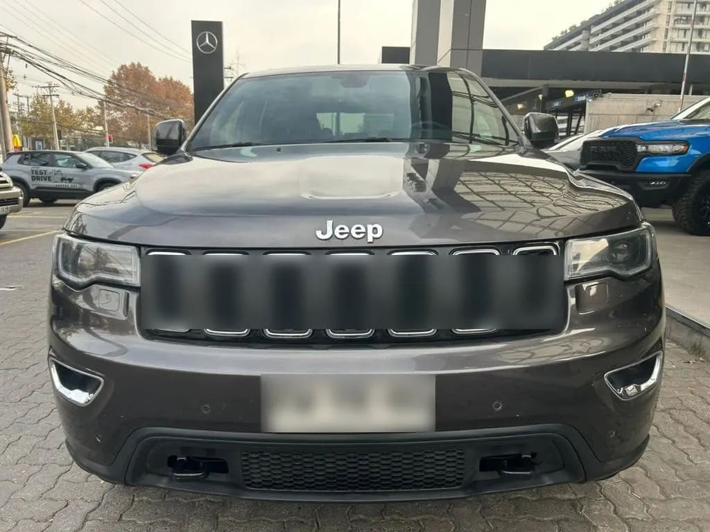 Jeep Grand Cherokee 3.6 Laredo At año 2022