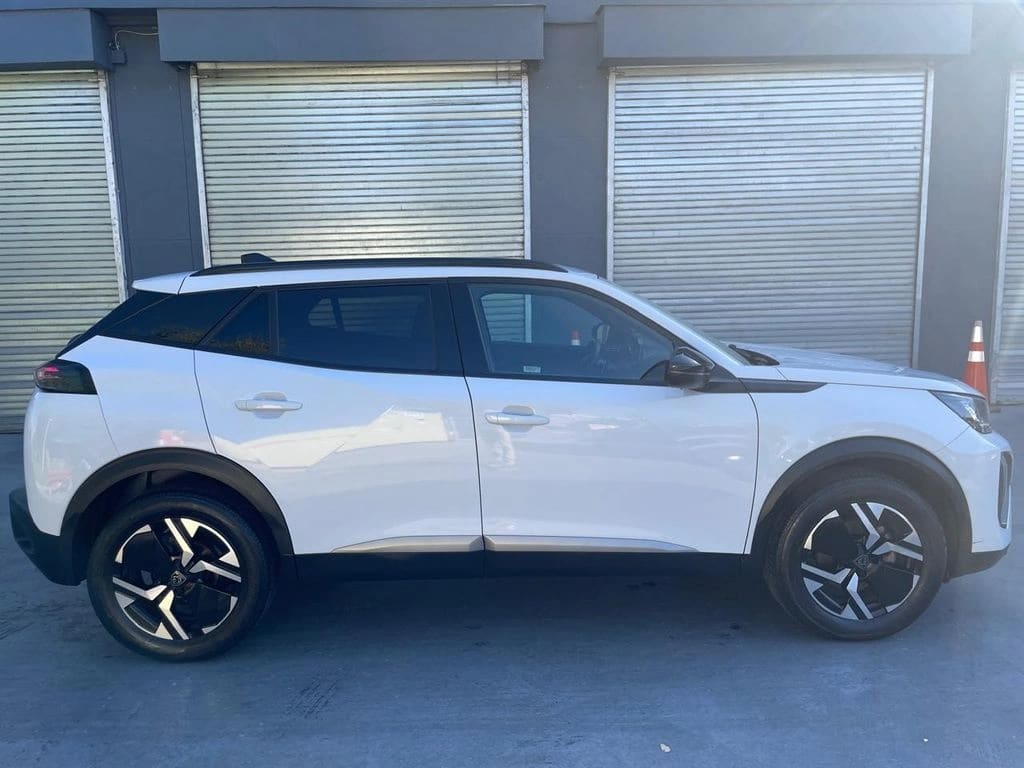 Peugeot 2008 1.2 Allure Pack Puretech 130 At año 2024