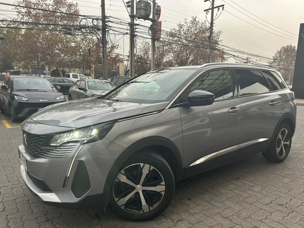 Peugeot 5008 1.5 Allure Pack Bluehdi 130 Eat8 At año 2024