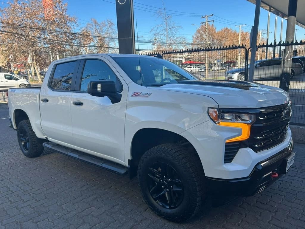 Chevrolet Silverado 6.2 Zr2 At 4x4 año 2024