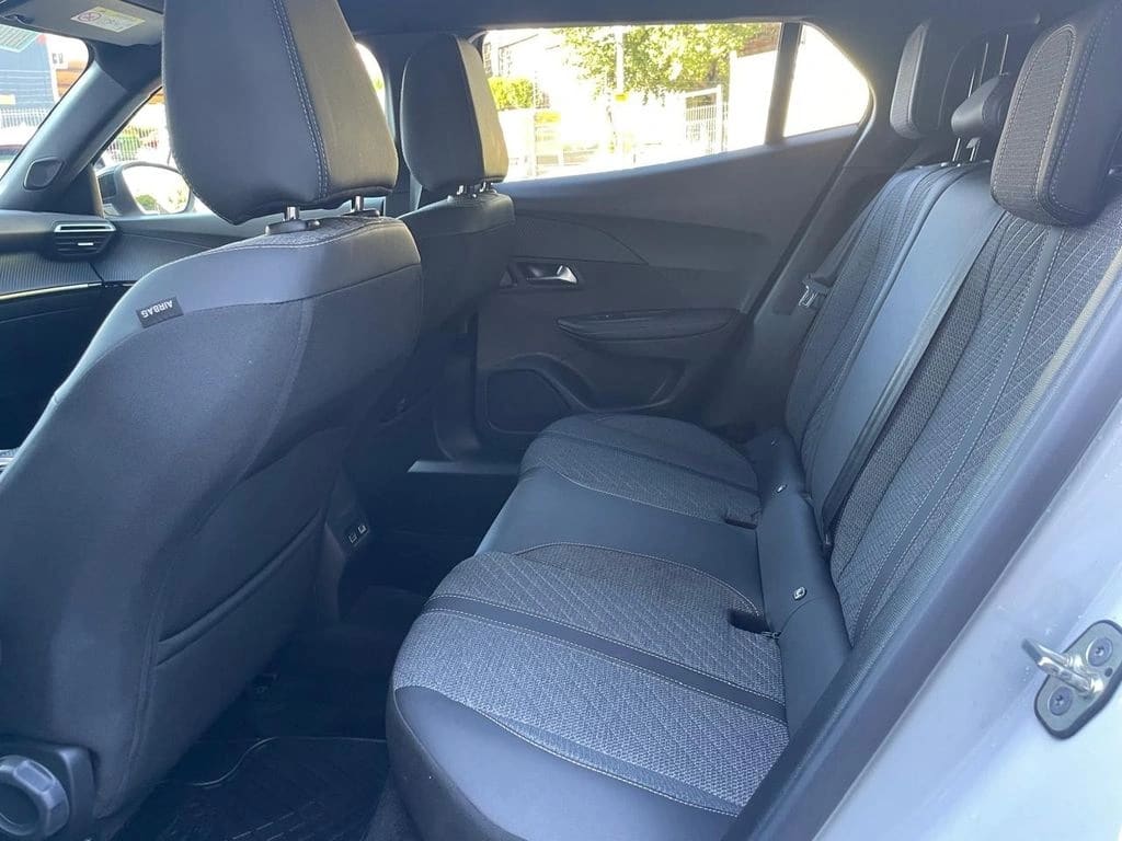 Peugeot 2008 1.2 Allure Pack Puretech 130 At año 2024