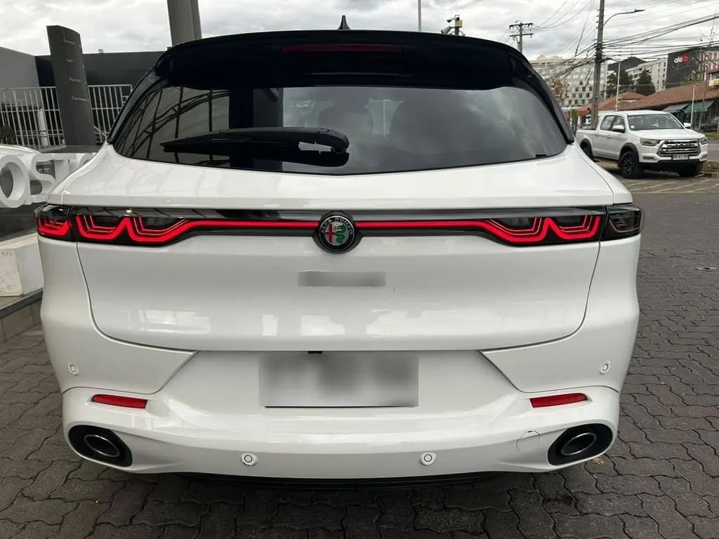 Alfa Romeo Tonale 1.3 Tributo Phev Hybrid 4x4 At 5p año 2025