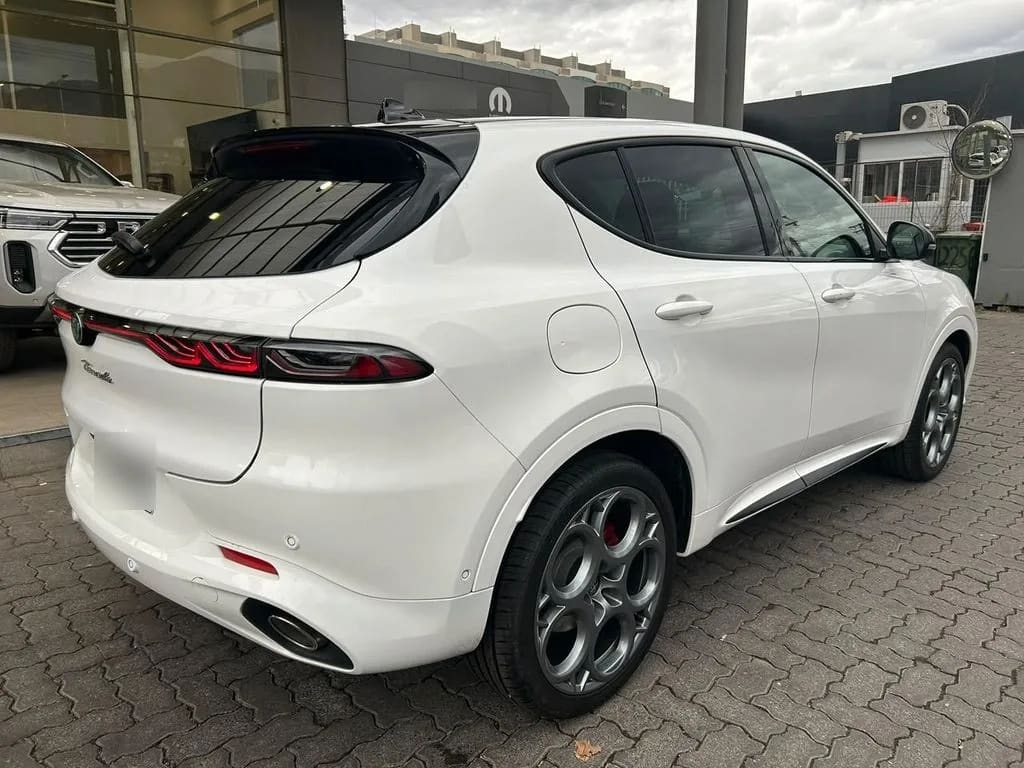 Alfa Romeo Tonale 1.3 Tributo Phev Hybrid 4x4 At 5p año 2025