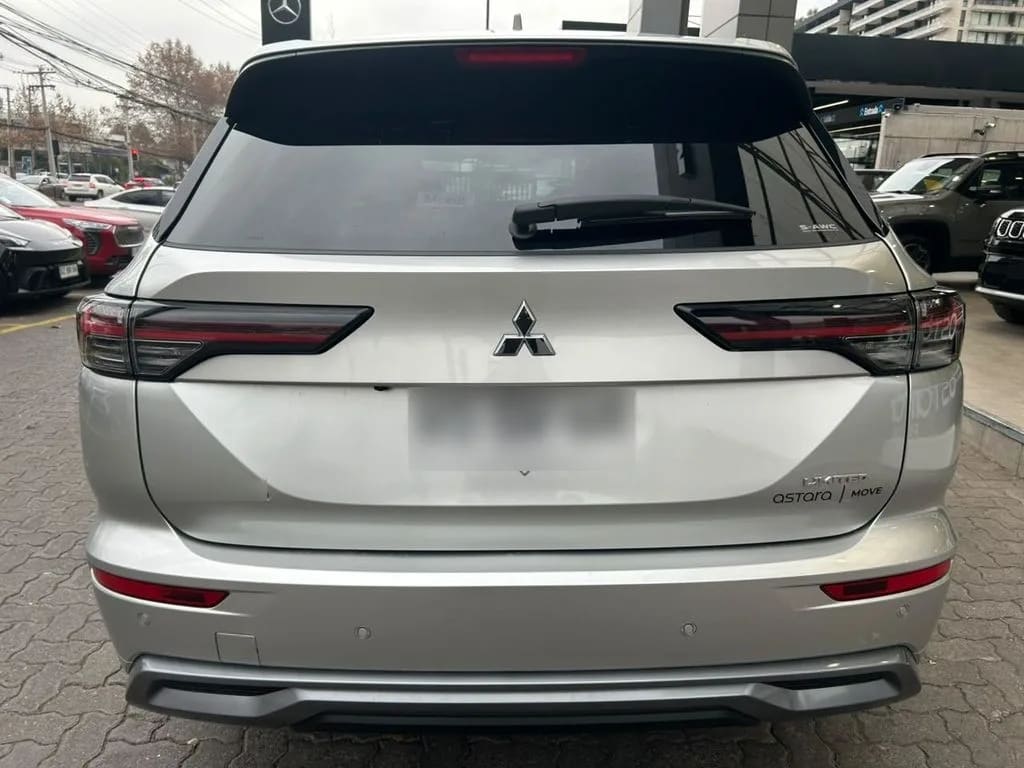 Mitsubishi Outlander 2.5 Gls Limited 4x4 At año 2026