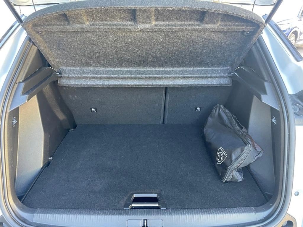 Peugeot 2008 1.2 Allure Pack Puretech 130 At año 2024