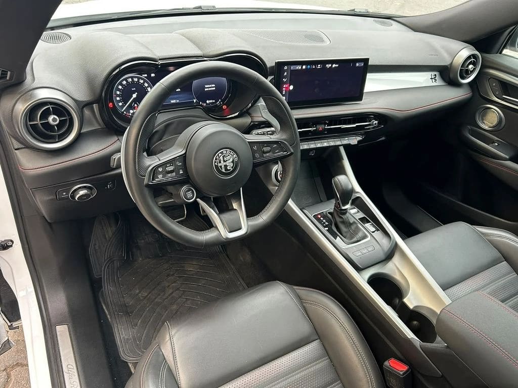 Alfa Romeo Tonale 1.3 Tributo Phev Hybrid 4x4 At 5p año 2025