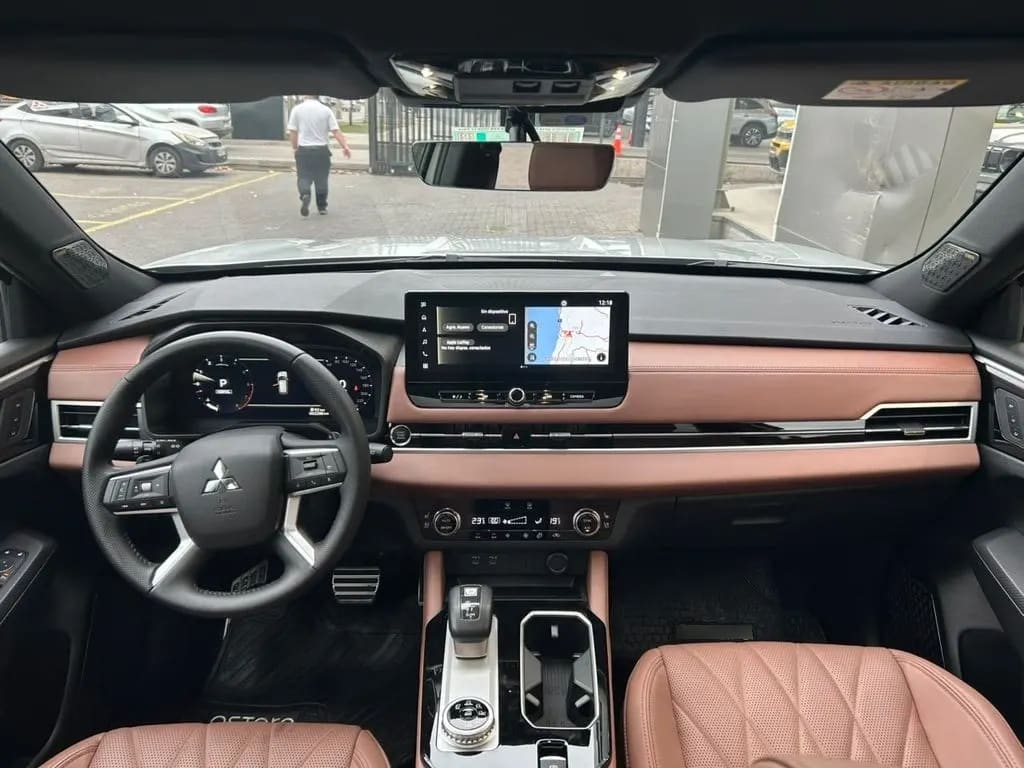 Mitsubishi Outlander 2.5 Gls Limited 4x4 At año 2026