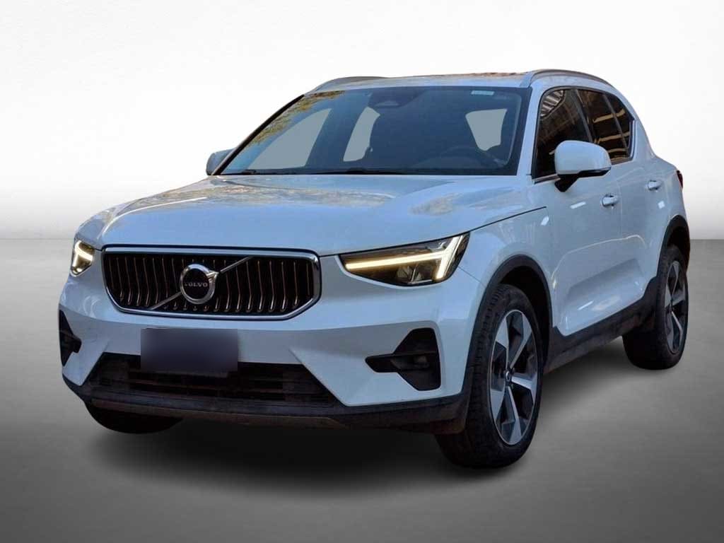 Volvo Xc40 2.0 B4 Ultimate Fwd At 5p año 2023