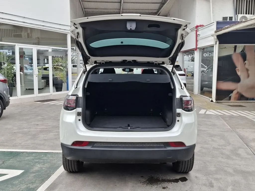 Jeep Compass 1.3 Longitude 4x2 At 5p año 2024