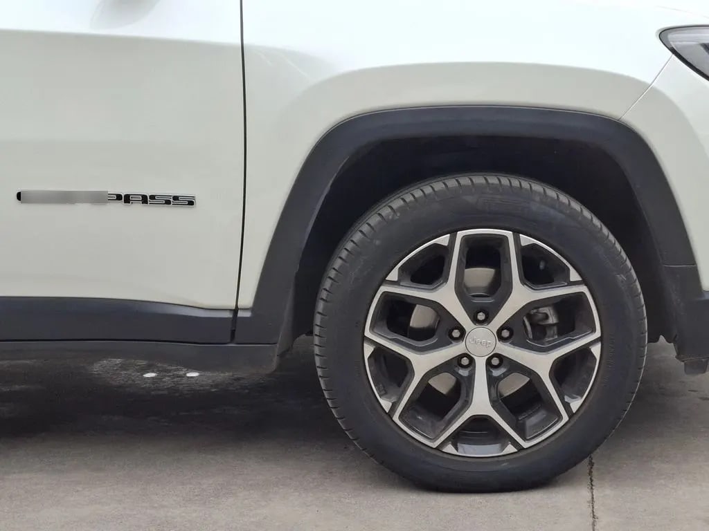Jeep Compass 1.3 Longitude 4x2 At 5p año 2024