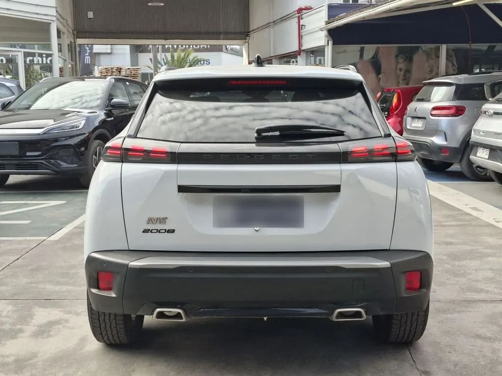 Peugeot 2008 1.2 Active Pack Puretech 130 Mt año 2024