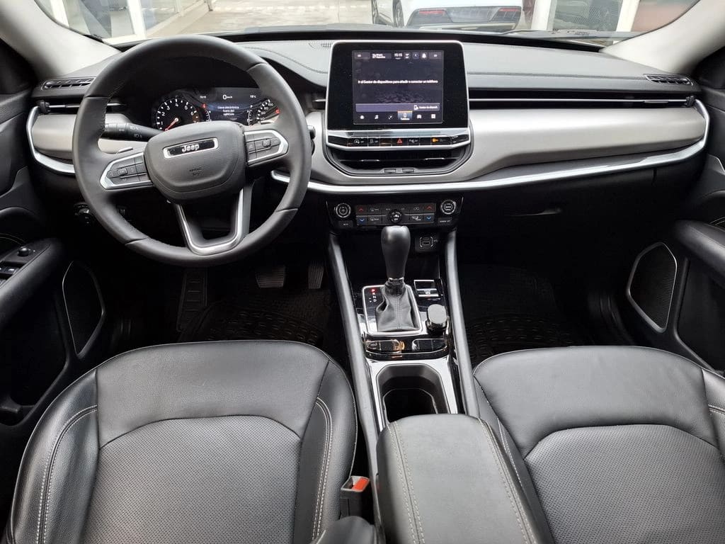 Jeep Compass 1.3 Longitude 4x2 At 5p año 2024