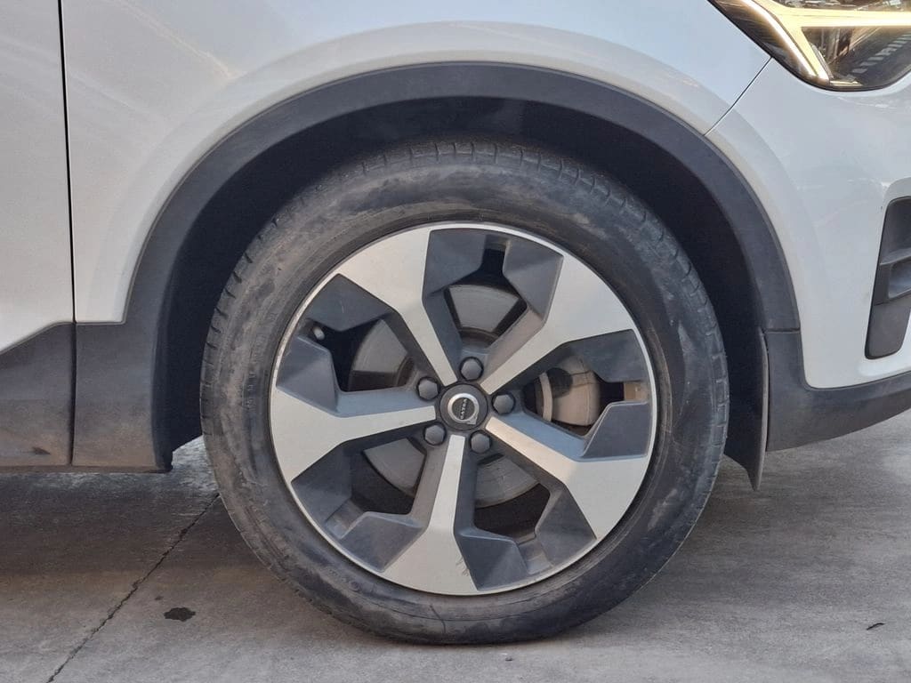 Volvo Xc40 2.0 B4 Ultimate Fwd At 5p año 2023