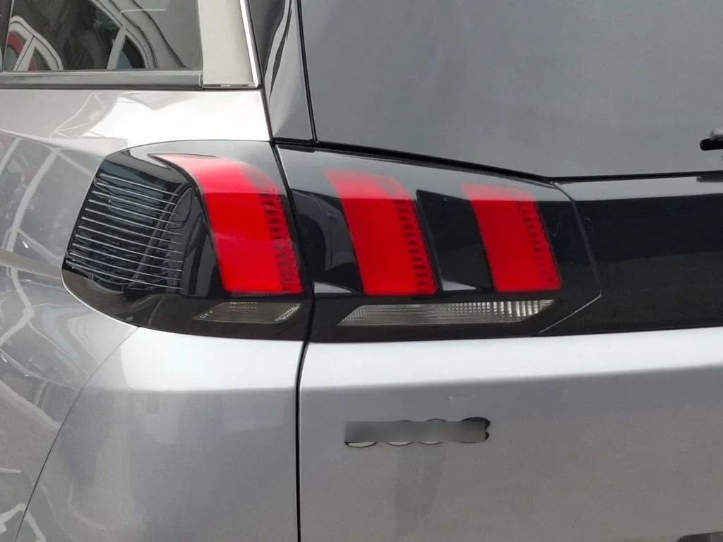 Peugeot 5008 1.5 Active Bluehdi 4x2 130 Eat8 5p año 2020