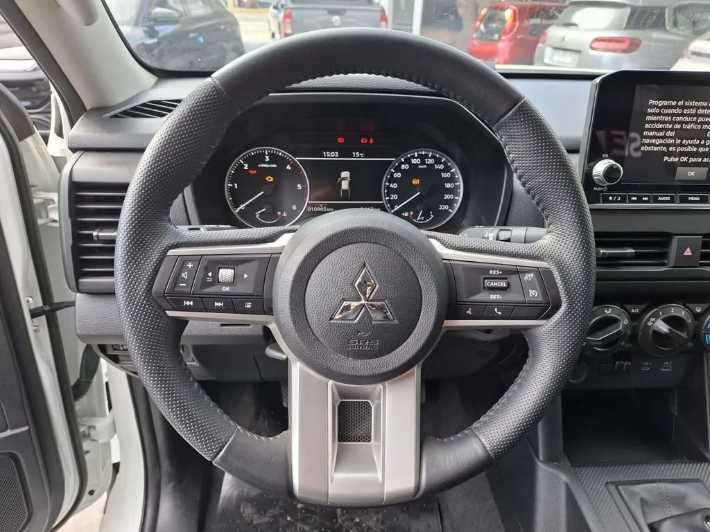 Mitsubishi L200 2.4 Dakar Xr Mt 4x4 Diesel año 2026