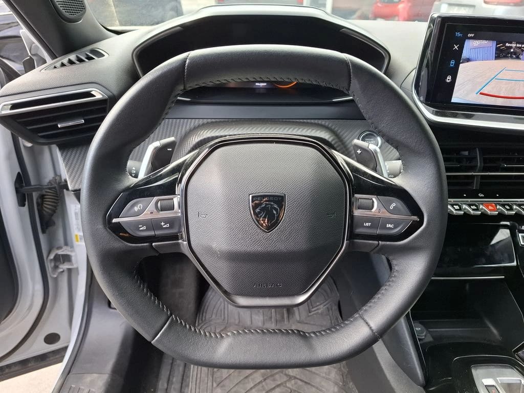 Peugeot 2008 1.2 Allure Pack Puretech 130 4x2 At 5p año 2024