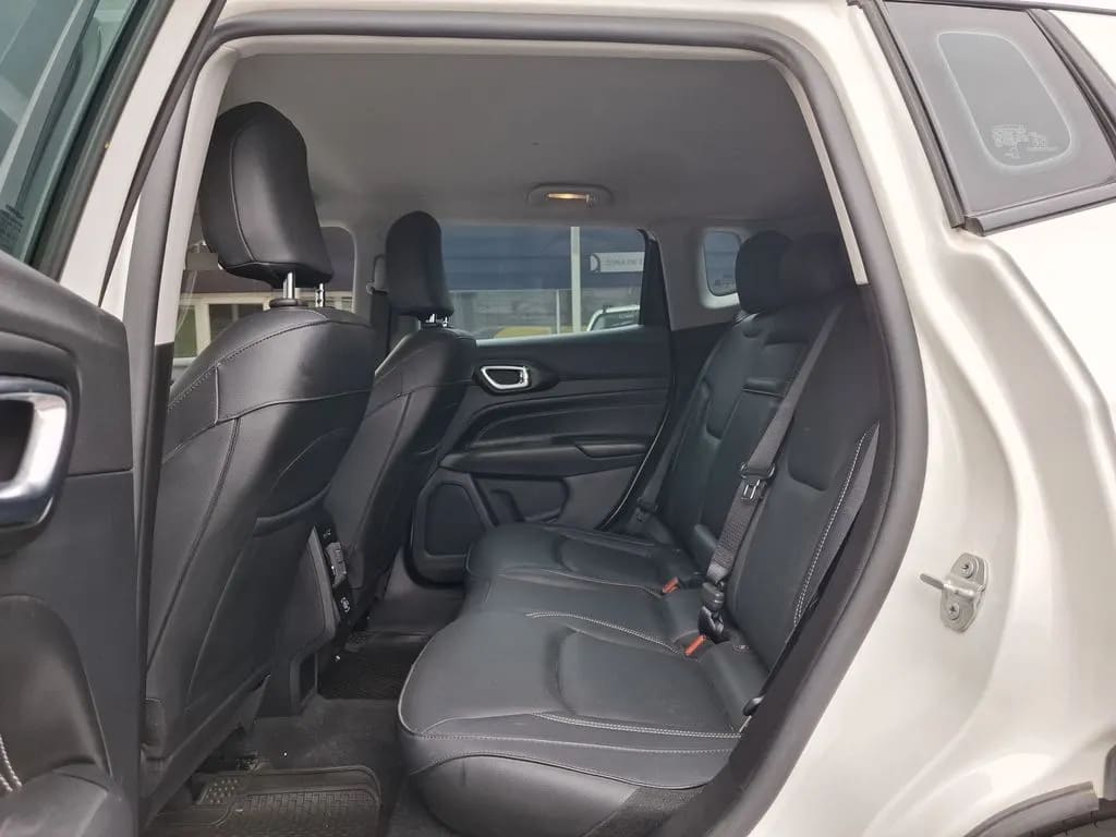 Jeep Compass 1.3 Longitude 4x2 At 5p año 2024