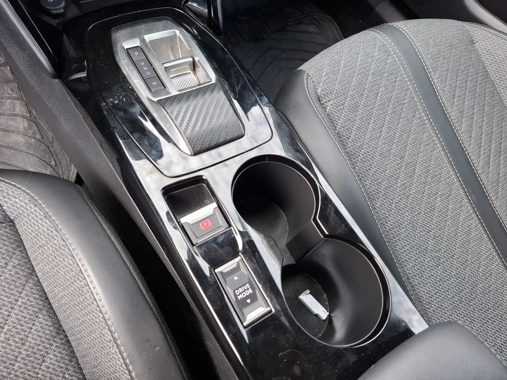 Peugeot 2008 1.2 Allure Pack Puretech 130 4x2 At 5p año 2024
