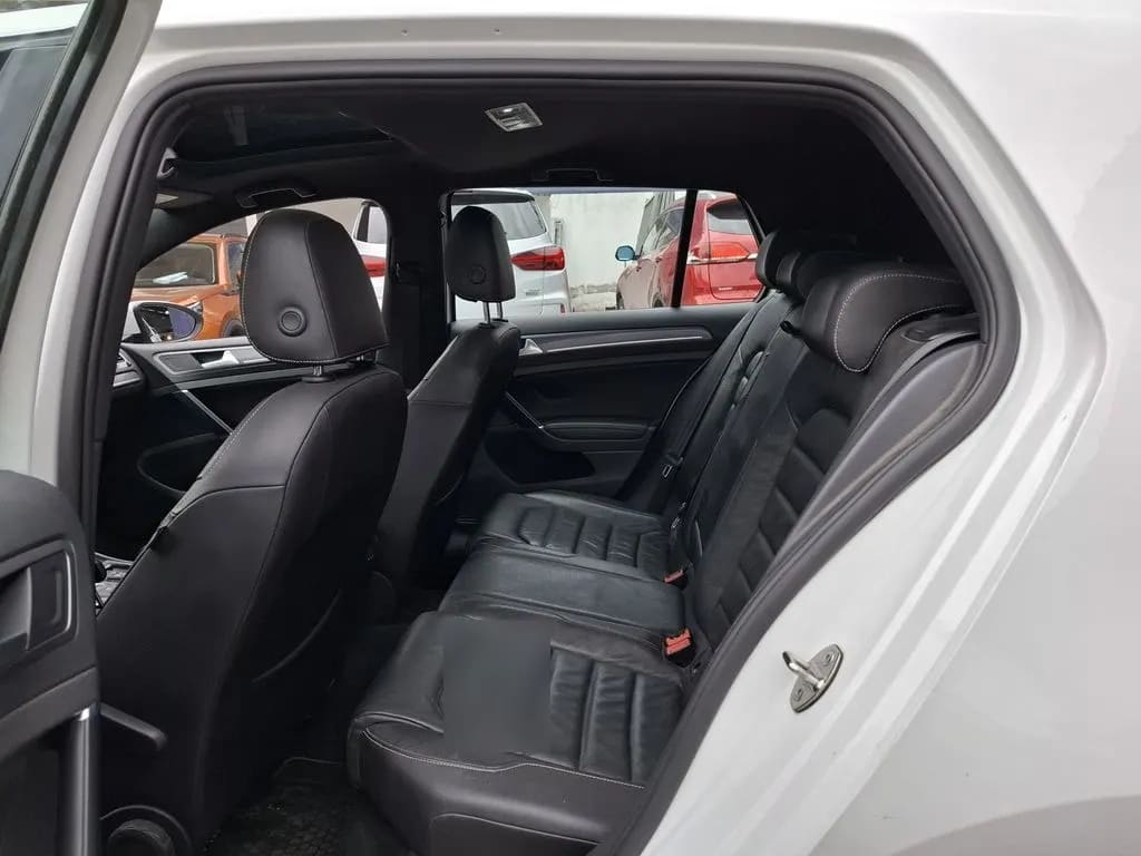 Volkswagen Golf 2.0 Tdi Highline Diesel 4x2 At 5p año 2018
