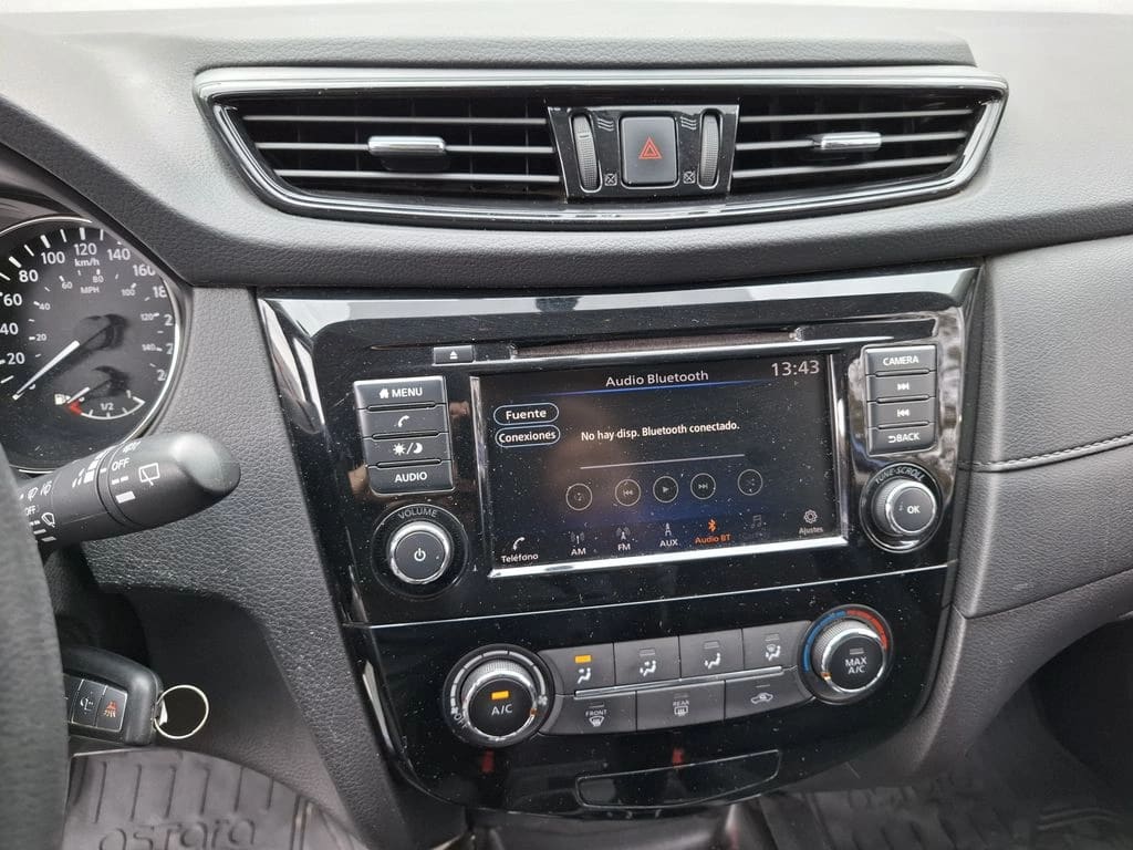 Nissan X-Trail 2.5 Sense 4x2 2row Cvt At 5p año 2021