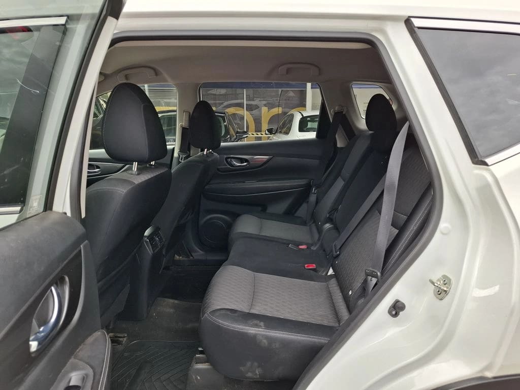 Nissan X-Trail 2.5 Sense Mc 4x2 Cvt At 5p año 2022