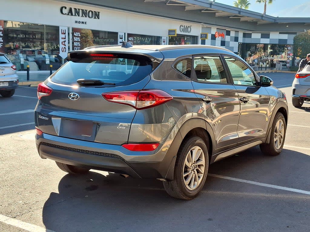 Hyundai Tucson 2.0 Plus Diesel 4x2 At 5p año 2018