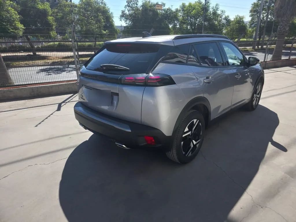 Peugeot 2008 Allure 130 1.2 Aut año 2024