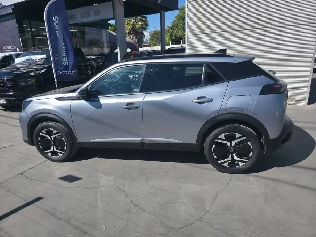 Peugeot 2008 Allure 130 1.2 Aut año 2024
