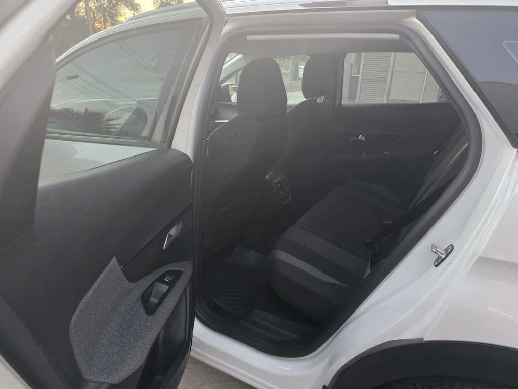 Peugeot 3008 1.2 Active Pack Puretech 130 año 2022
