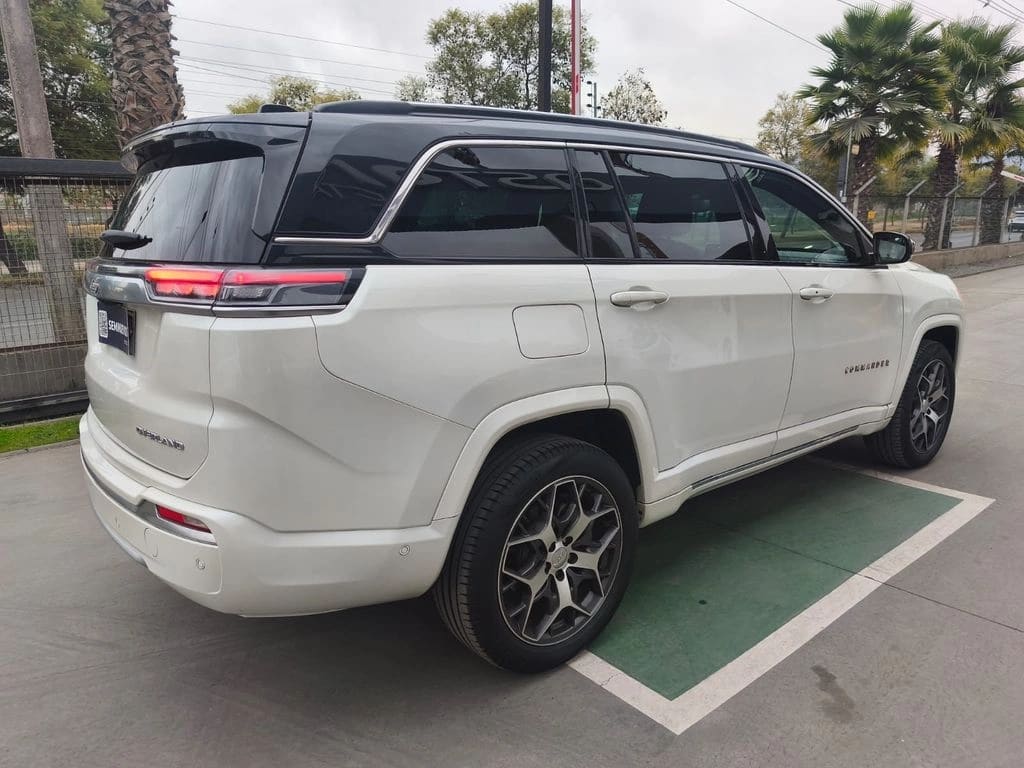 Jeep Commander Overland 4x4 2.0 Aut Diesel año 2023