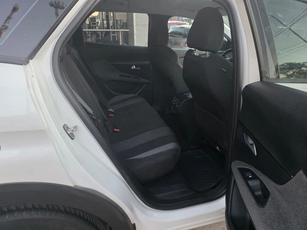 Peugeot 3008 1.2 Active Pack Puretech 130 año 2022