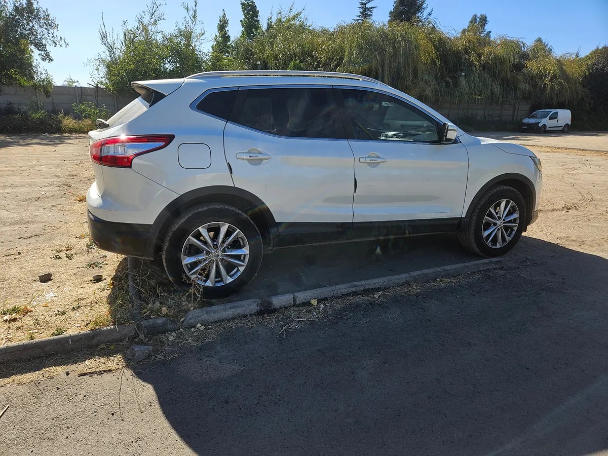 NISSAN QASHQAI 2.0 Advance Cvt Ac At 4x2 año 2017