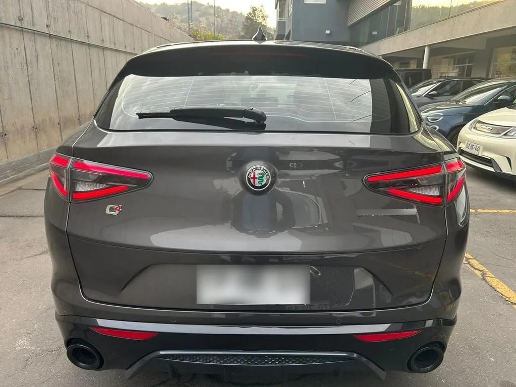 Alfa Romeo Stelvio 2.0 Super Awd At 5p año 2024