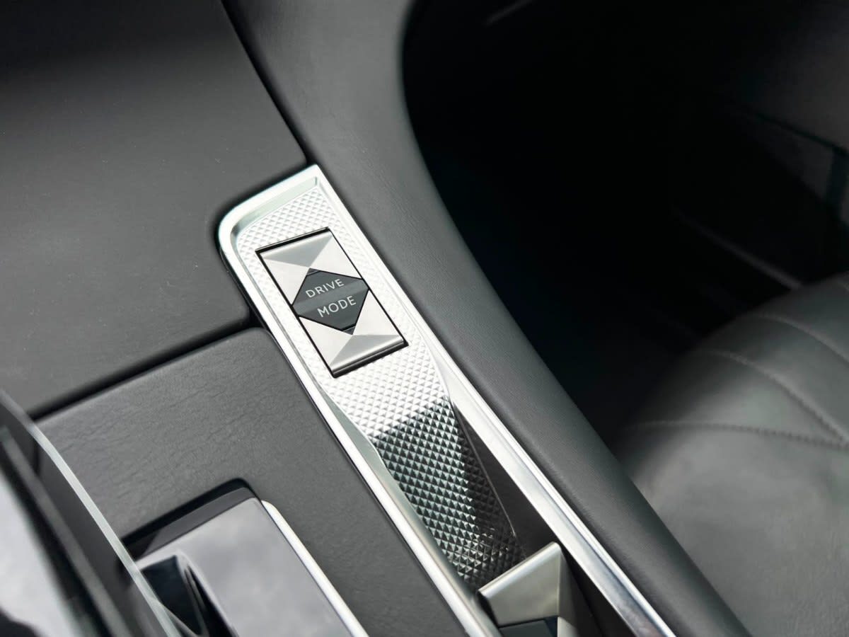 DS Automobiles Ds 7 Crossback Rivoli Hdi 2.0 año 2023