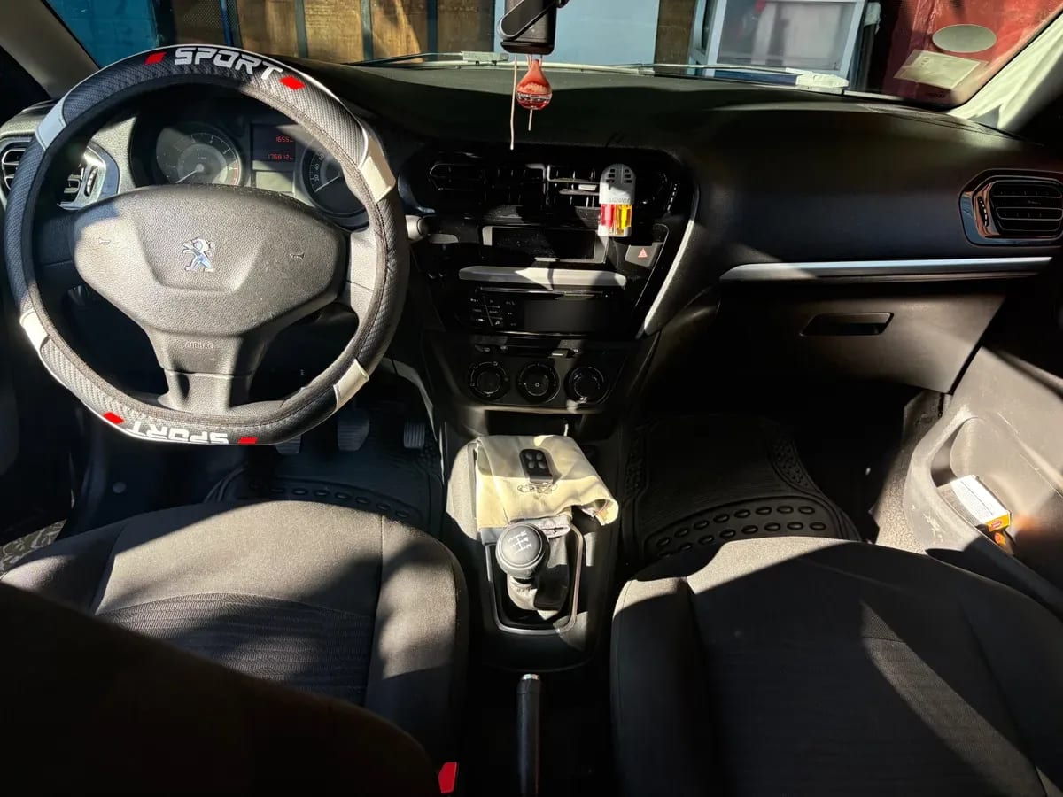 Peugeot 301 1.6 Vti 115hp Mt año 2016