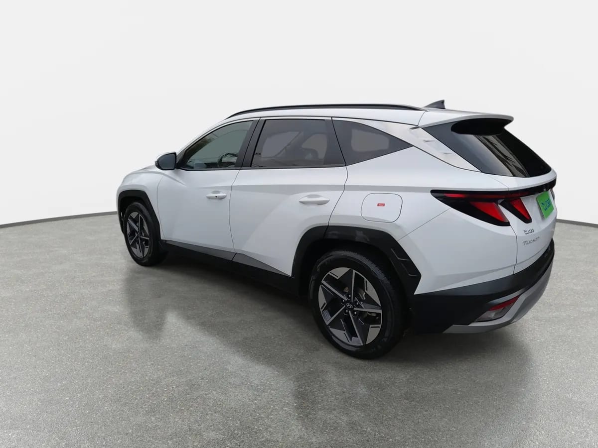 Hyundai Tucson 2.0 Nx4 Plus Fl Diesel 4wd At 5p año 2025