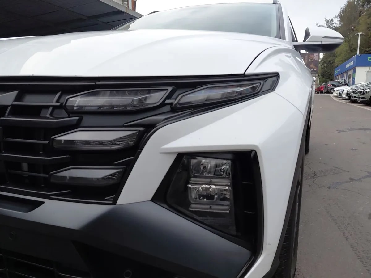 Hyundai Tucson 2.0 Nx4 Plus Fl Diesel 4wd At 5p año 2025