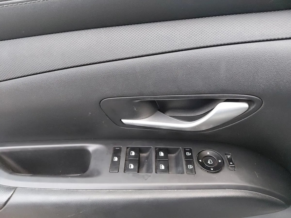 Hyundai Tucson 2.0 Nx4 Plus Fl Diesel 4wd At 5p año 2025