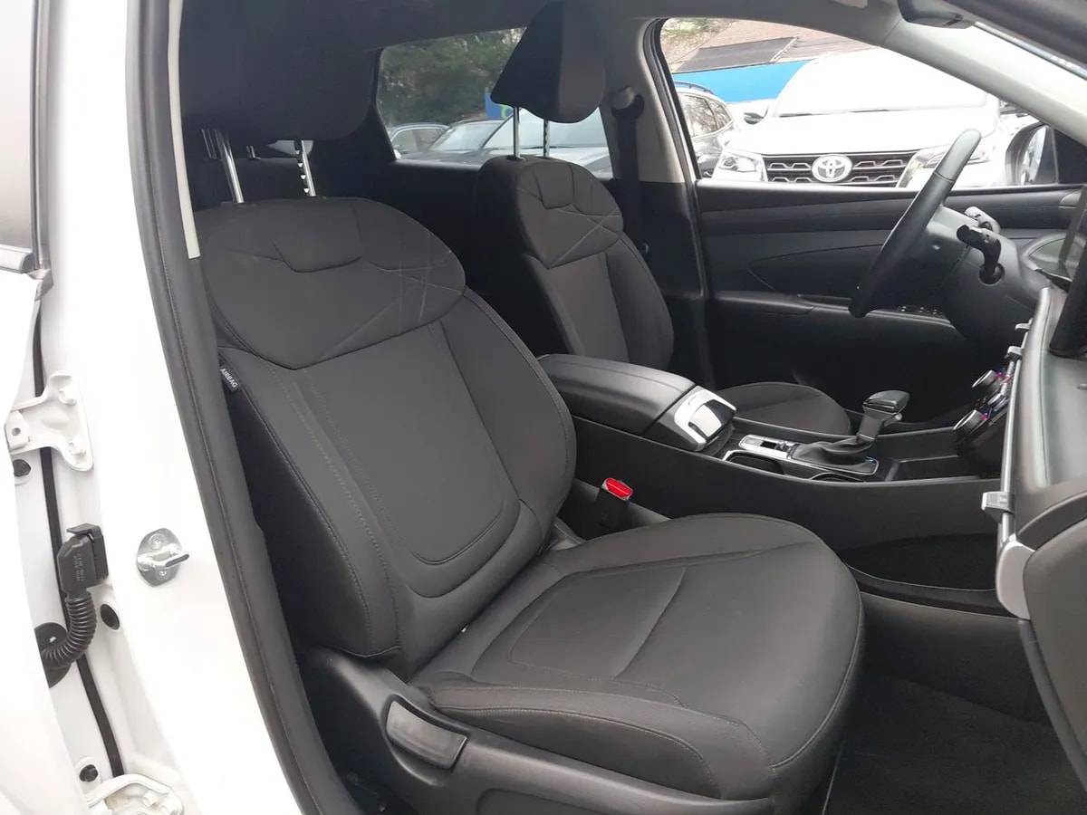 Hyundai Tucson 2.0 Nx4 Plus Fl Diesel 4wd At 5p año 2025
