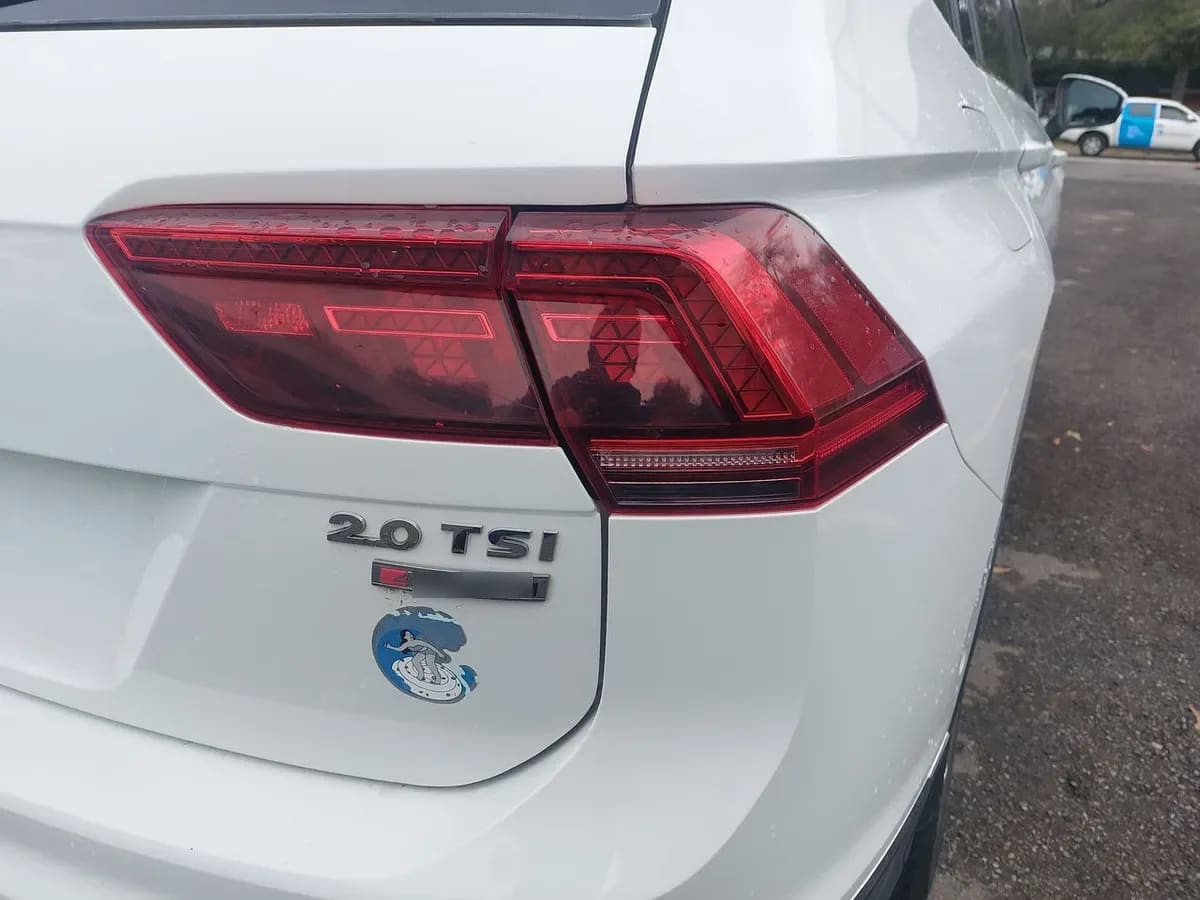 Volkswagen Tiguan 2.0 Tsi Limited 4motion 4x4 At 5p año 2019