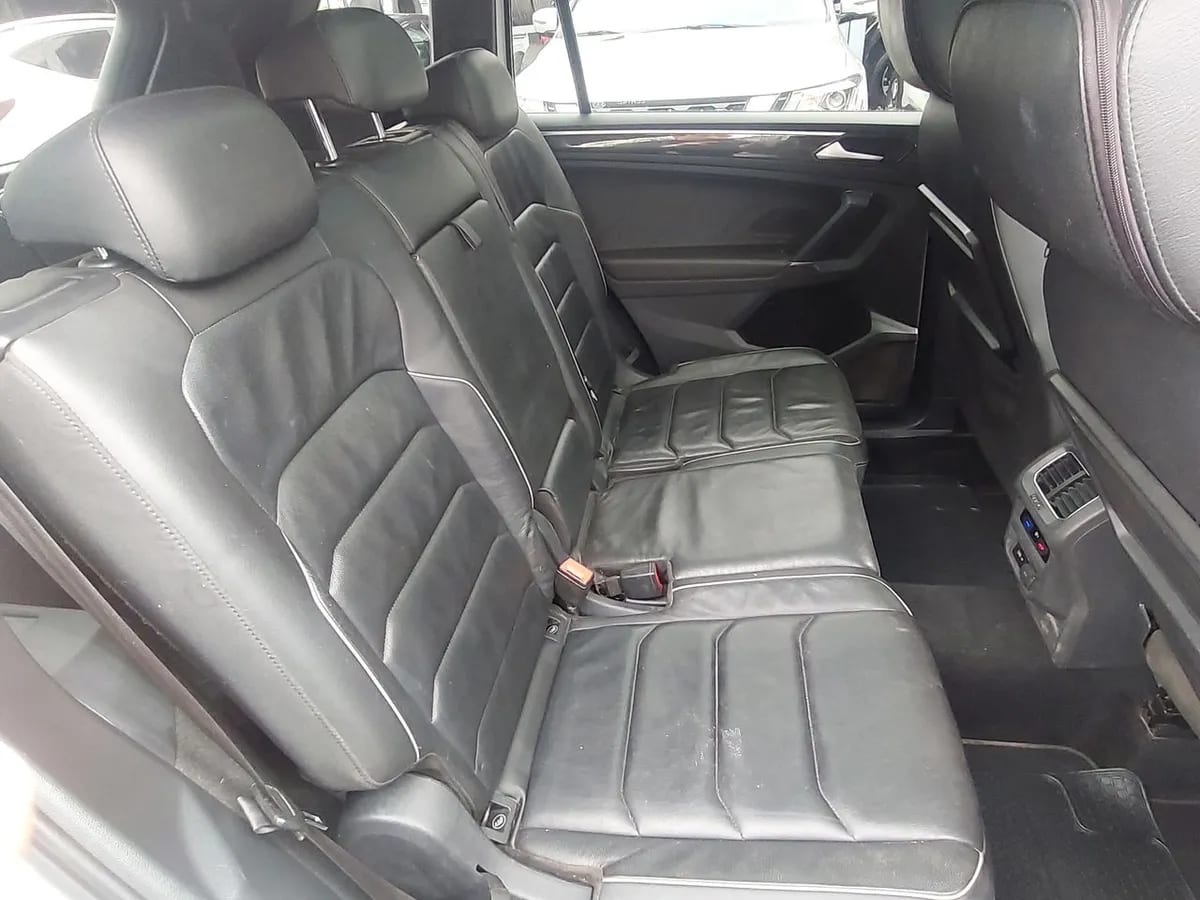 Volkswagen Tiguan 2.0 Tsi Limited 4motion 4x4 At 5p año 2019