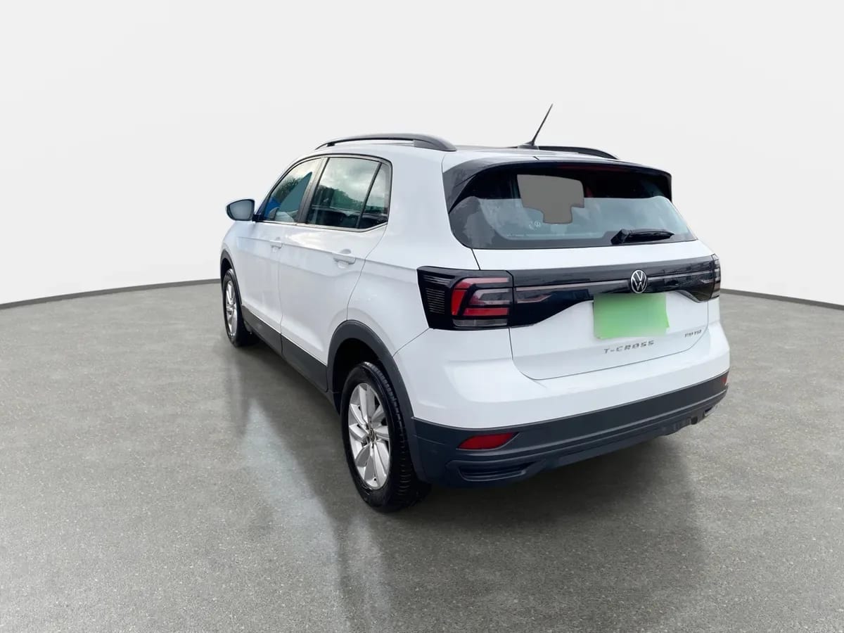 Volkswagen T-Cross 1.0 Tsi Trendline 4x2 5mt 5p año 2024