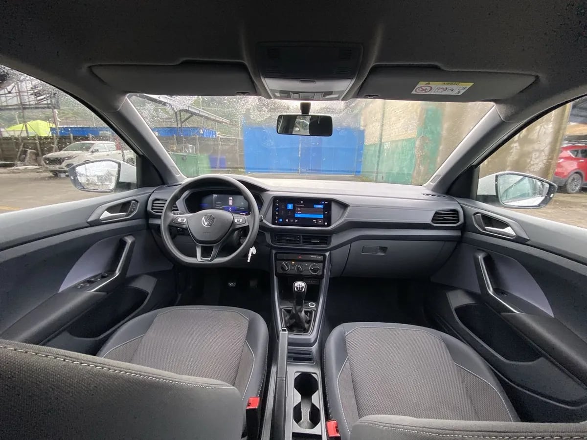 Volkswagen T-Cross 1.0 Tsi Trendline 4x2 5mt 5p año 2024