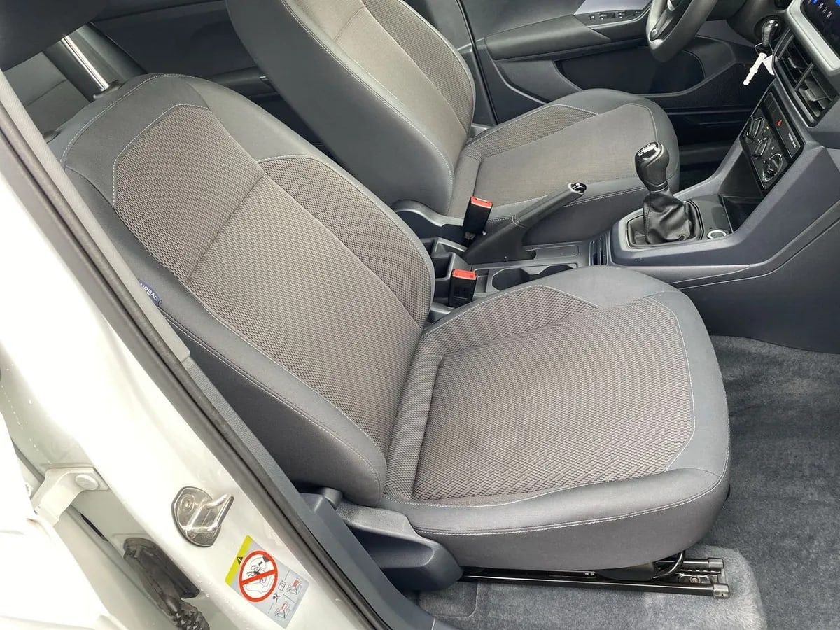 Volkswagen T-Cross 1.0 Tsi Trendline 4x2 5mt 5p año 2024