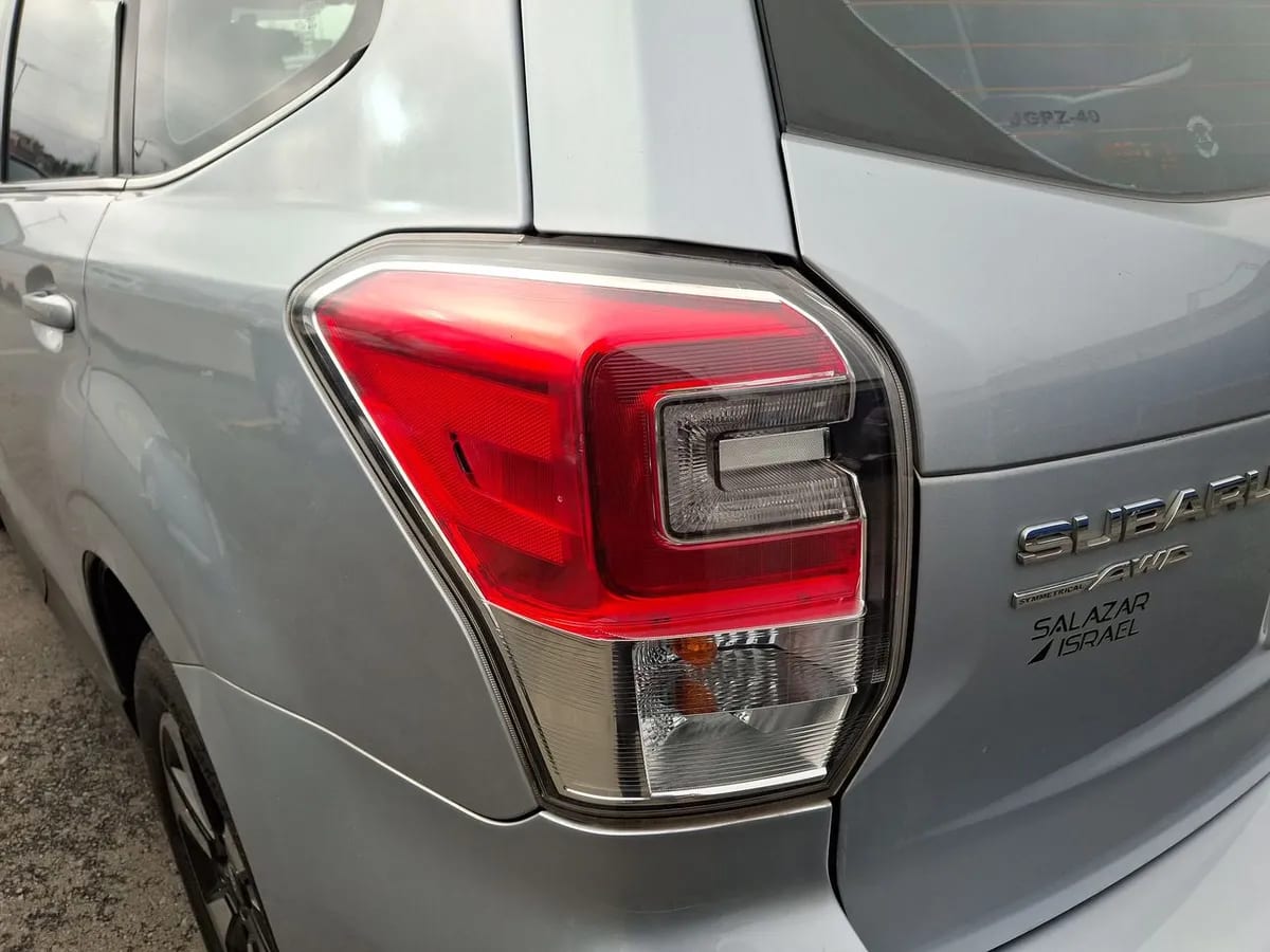 Subaru Forester 2.0i Awd Dynamic Si Drive At 5p año 2017