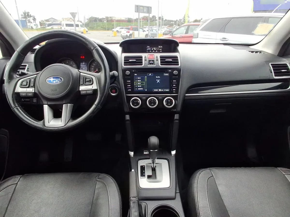 Subaru Forester 2.0i Awd Dynamic Si Drive At 5p año 2017