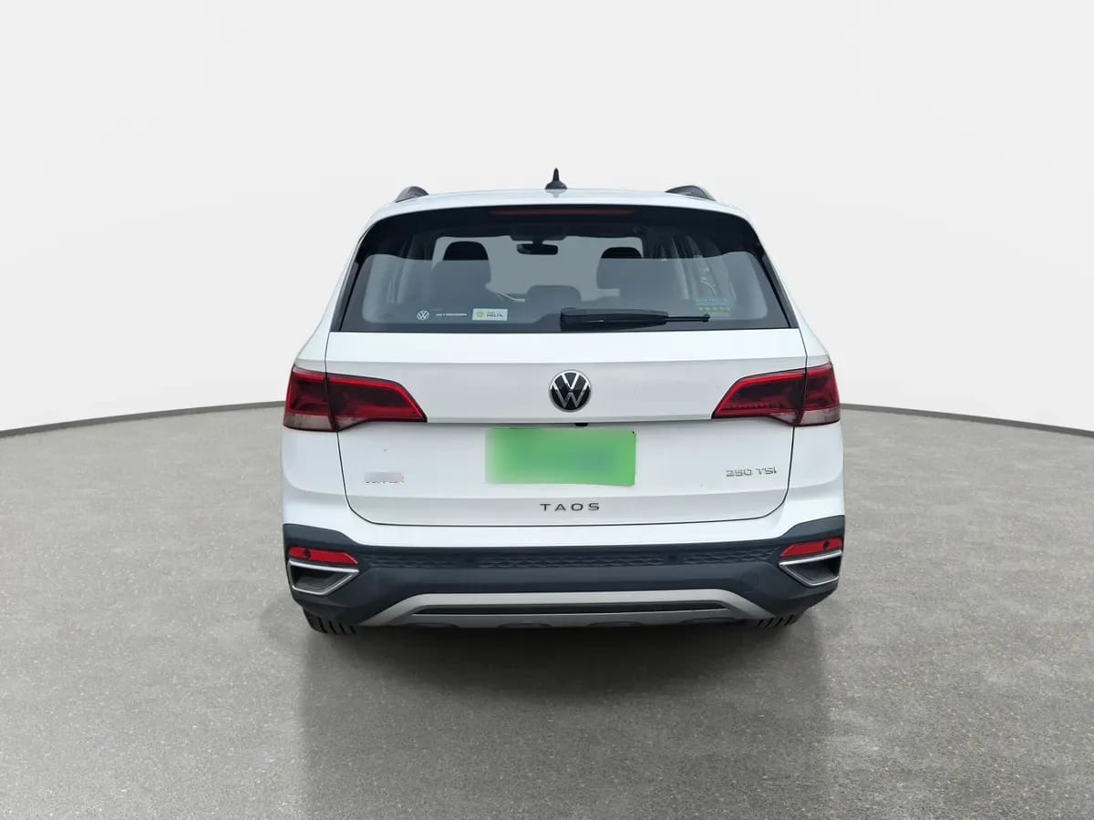 Volkswagen Taos 1.4 Tsi Comfortline 4x2 At 5p año 2026