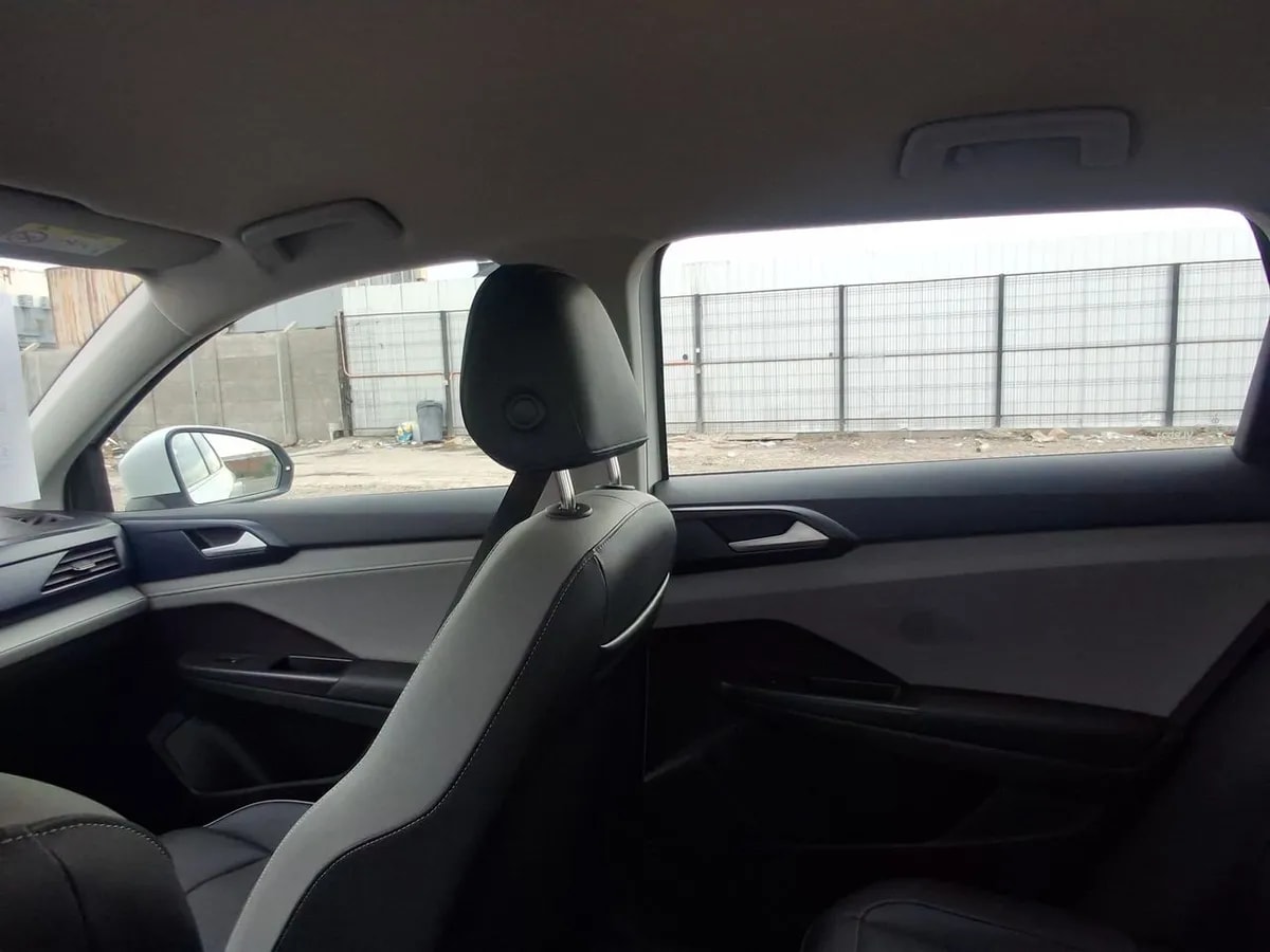 Volkswagen Taos 1.4 Tsi Comfortline 4x2 At 5p año 2026