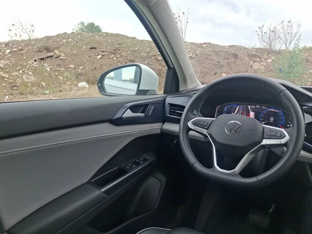 Volkswagen Taos 1.4 Tsi Comfortline 4x2 At 5p año 2026