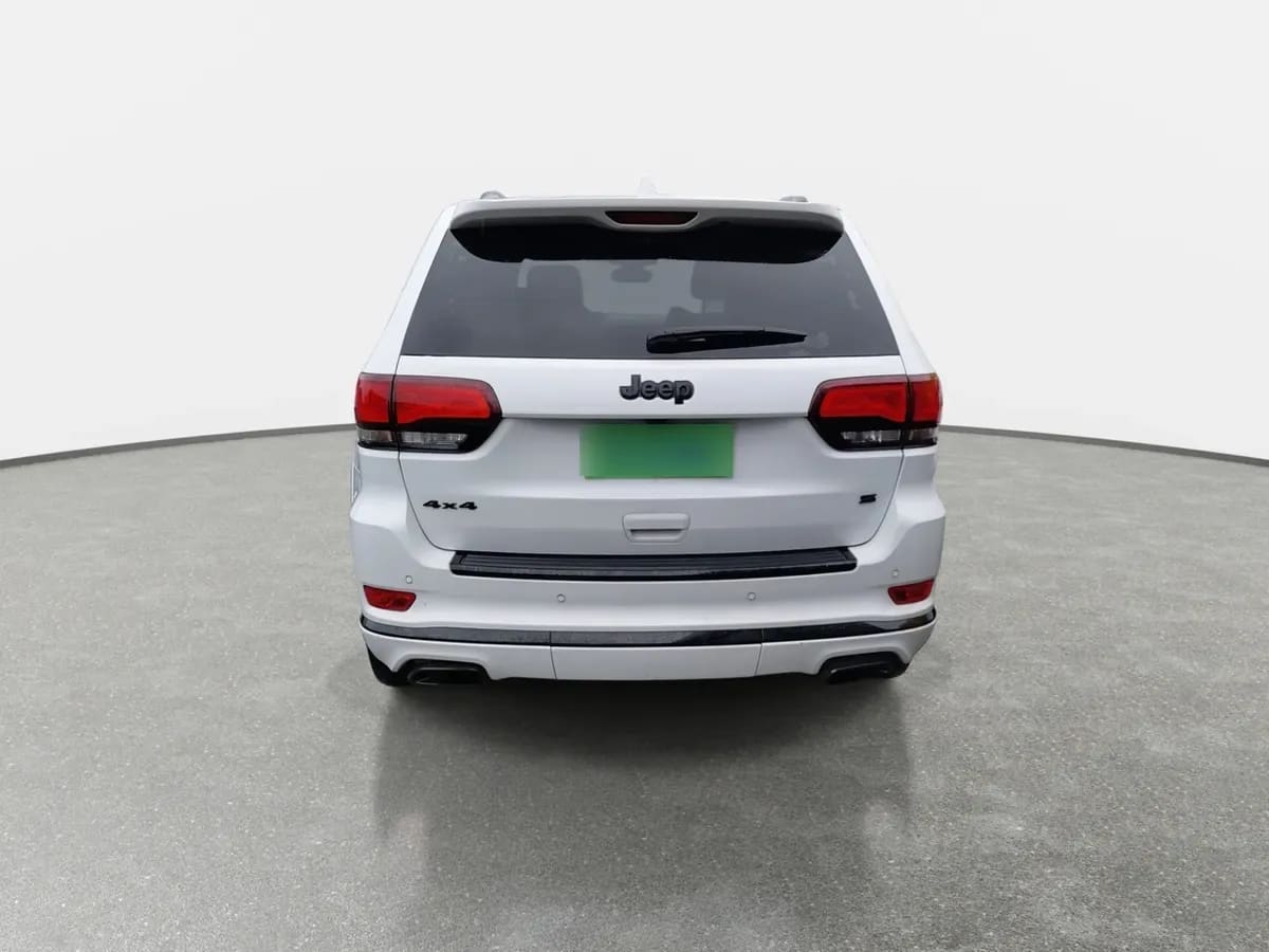 Jeep Grand Cherokee 3.6 Limited 4x4 At 5p año 2022
